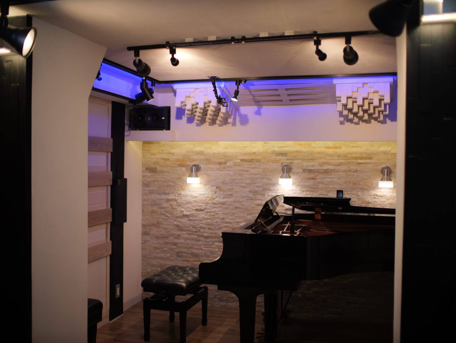 ピアノ練習室2 - ピアノスタジオシンフォニア