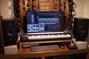 ライブ配信スタジオ - 高画質・高音質で生演奏配信(グランドピアノや歌など) 2 配信スタジオ 配信・セルフレコーディングPC