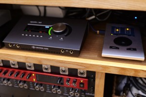 ライブ配信スタジオ - 高画質・高音質で生演奏配信(グランドピアノや歌など) 3 セルフレコーディング-オーディオインターフェース-2024-2